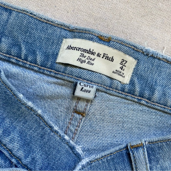 Abercrombie & Fitch The Dad High Rise Curve Love Jeans - Picture 7 of 15